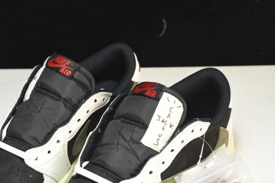 1 SP Travis Low OG Retro Olive DZ4137-106 Scott Jordan 0922